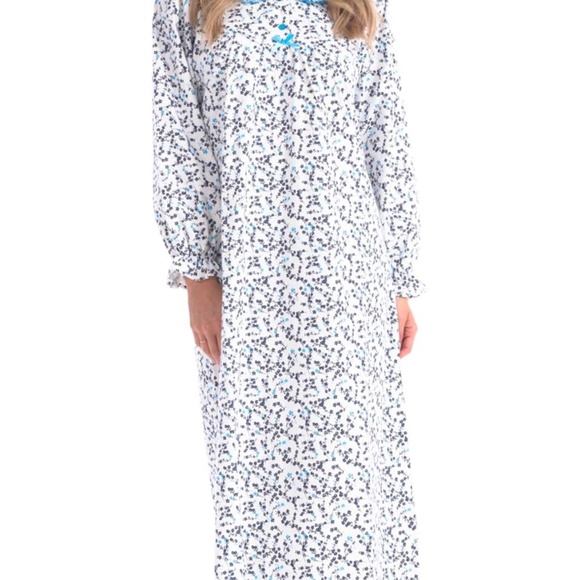 Patricia Lingerie Nightgown - Picture 1 of 6